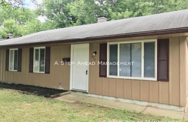 8828 Elmonte Dr - 8828 Elmonte Drive, Indianapolis, IN 46226