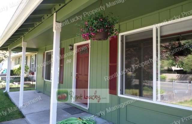 Great UPDATED 4-Bedroom Rambler in Great Auburn Neighborhood! photos photos Great UPDATED 4-Bedroom Rambler in Great Auburn Neighborhood! photos photos