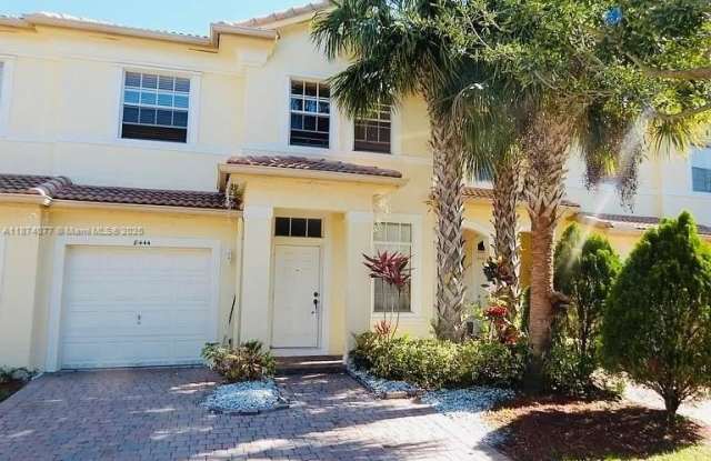 8444 SW 29th St photos photos