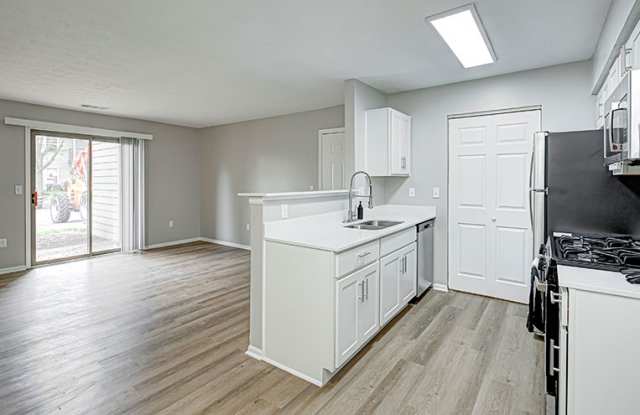 Carmel Landing Apartments Gallery 3