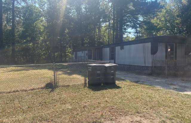 3 br 2 bath home on jacksonville Gallery 1