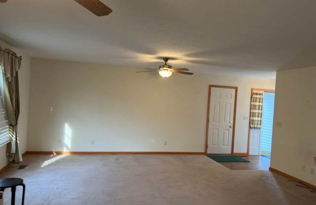 Move in Ready!!! 3 Bedroom 2 Bath Sherman!! photos photos