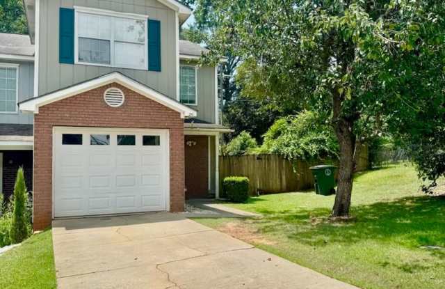 Available NOW- 211 Woodrun - 211 Woodrun Drive, Enterprise, AL 36330