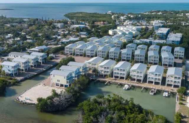 Tarpon Harbour Gallery 2