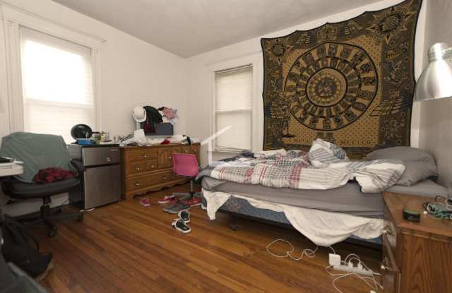 3 bed in Allston photos photos 3 bed in Allston photos photos