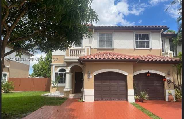 12749 SW 49th Ct Gallery 1