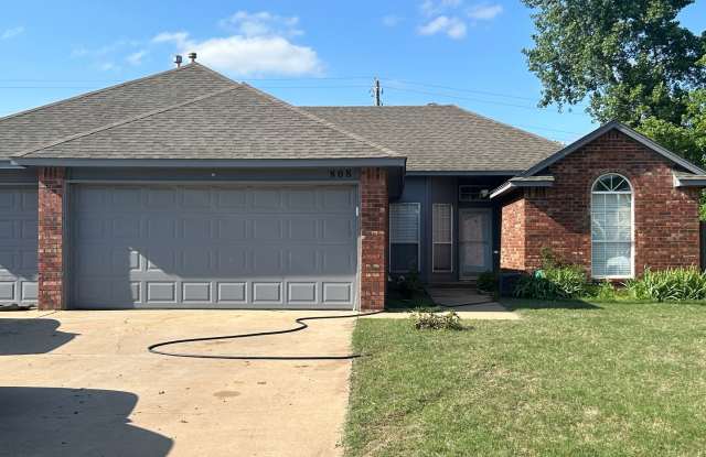 Beautiful Fully Remodeled 3 bedroom in the Heart of Broken Arrow photos photos