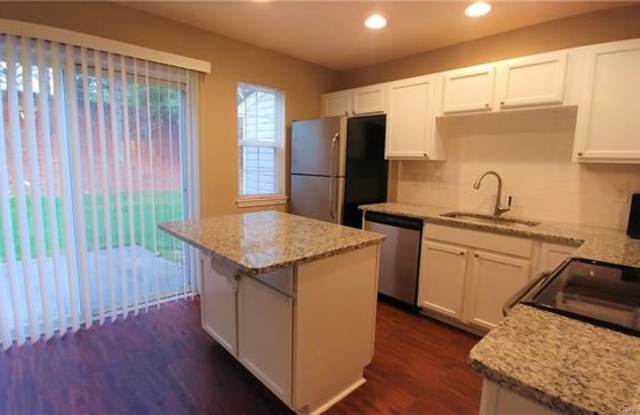 17019 Greenlawn Hills Court Gallery 3