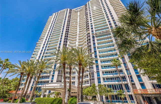 21205 YACHT CLUB DR photos photos