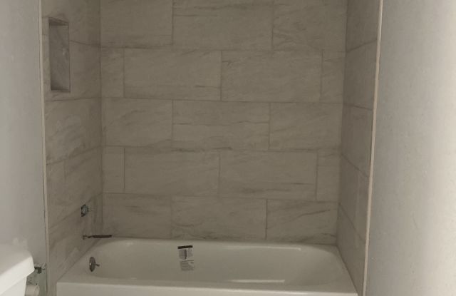 537 Gladstone Avenue photos photos