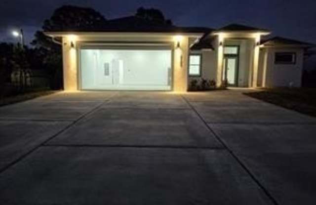 150 S Fronda St photos photos