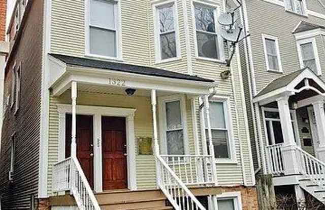 1322 W Melrose photos photos