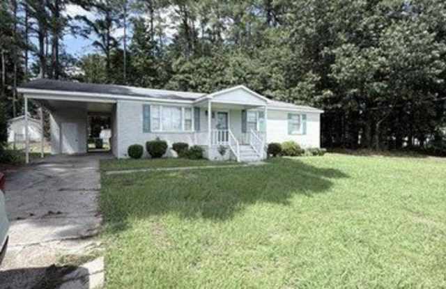 509 Harrison Drive N Gallery 1