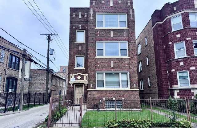 7915 S Langley Avenue Gallery 1