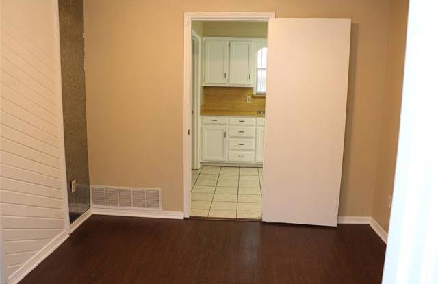 5924 Pleasant Hill Drive Gallery 2