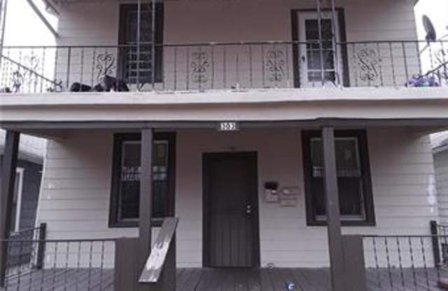303 White Avenue - 2 photos photos