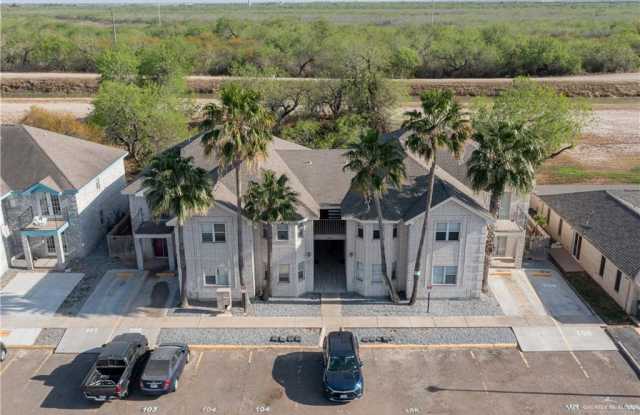 1800 Oasis Dr photos photos