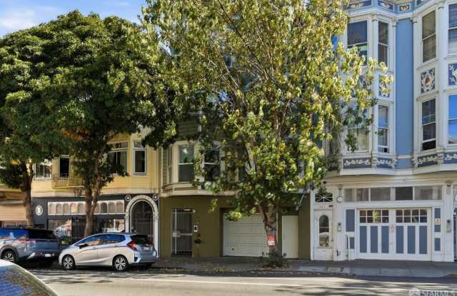 425 14th Street Gallery 1