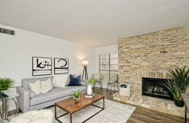 3632 N Hills Dr photos photos