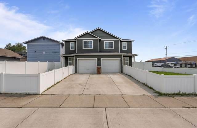 2902 North Hogan Street - 1 Gallery 3