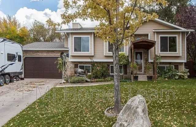 4832 South 3325 West - 4832 South 3325 West, Roy, UT 84067