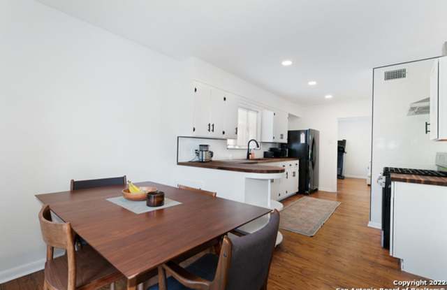 ~~COZY 3BD/2BA HOME! HIGHLANDS HIGH SCHOOL!!~~ photos photos