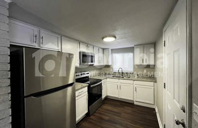 6331 Kimberly Ln - 6331 Kimberly Lane, Jacksonville, FL 32210