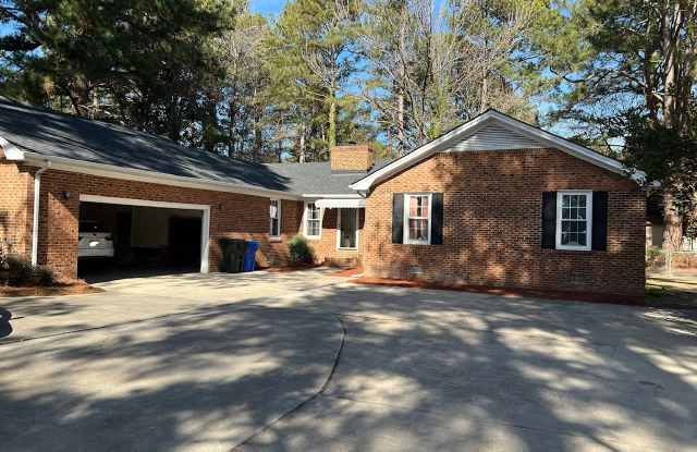 1200 Raleigh Rd Pkwy W photos photos
