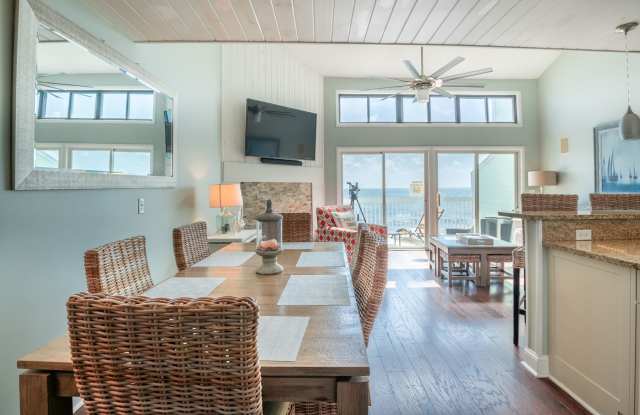 OCEANFRONT, OFF-SEASON FURNISHED UNIT (CALL FOR AVAILABLE MONTHS) photos photos