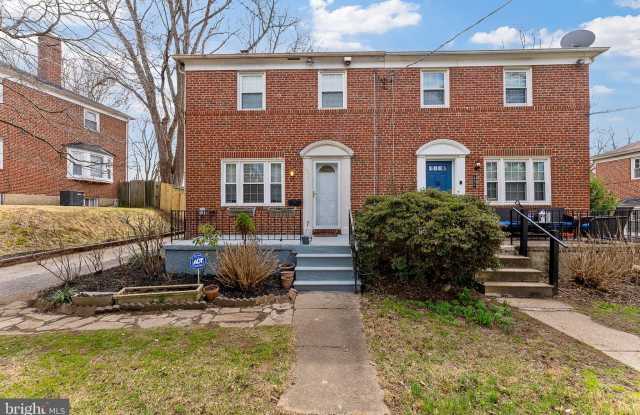 633 WALKER Avenue Gallery 3