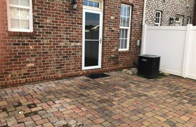 9706 Longstone Lane Gallery 4