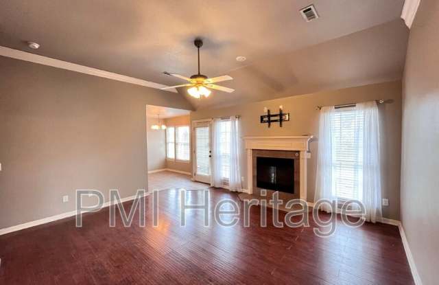 683 Golden Meadow Ave Gallery 3
