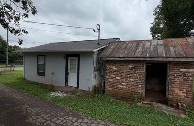 426 West Old Andrew Johnson Hwy, New Market, TN 37820 photos photos