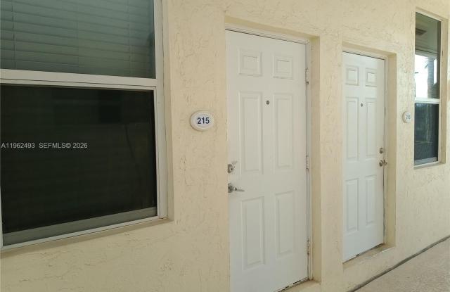 8950 SW 69th Ct photos photos