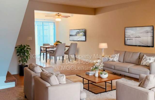 4604 NE Whispering Winds Dr photos photos