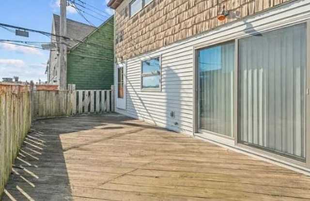 81 Dictum Ct Gallery 2