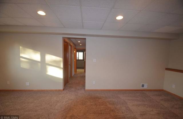 3873 Hale Avenue N Gallery 4