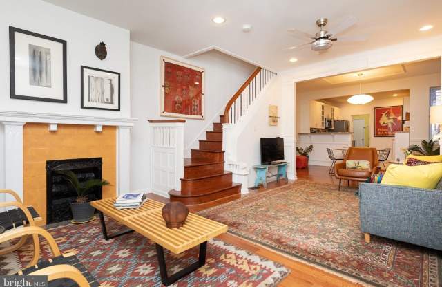 456 W WINONA Street photos photos