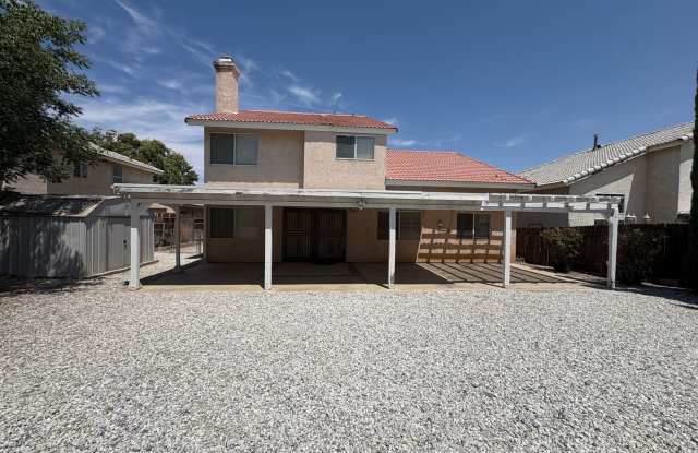 5 BEDROOM, 2 STORY,SPACIOUS VICTORVILLE HOME! NEAR MALL! Gallery 3