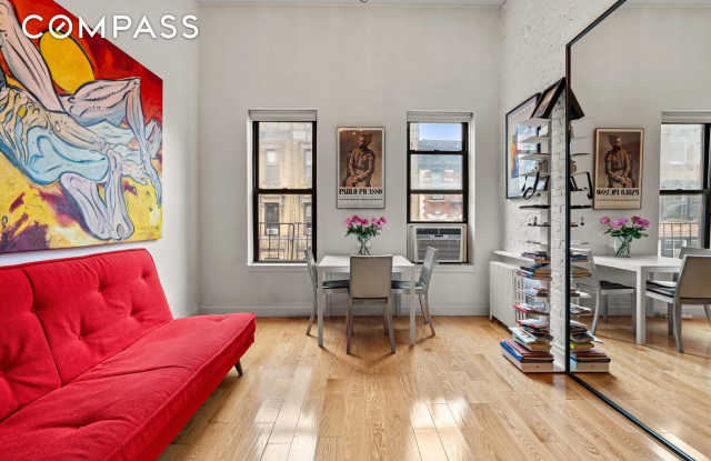 143 Sullivan Street photos photos