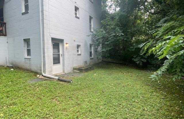 7279 Edgeworth Road unit: 5 Gallery 3