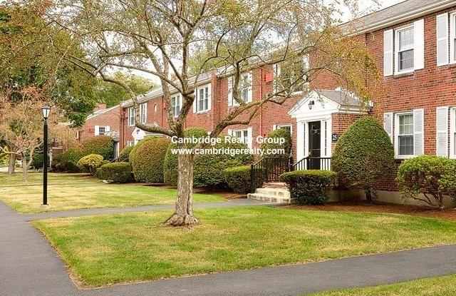 9 Captain Parker Arms photos photos