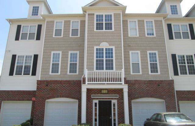 6345 Park Creek Drive - 6345 Park Creek Drive, Charlotte, NC 28262