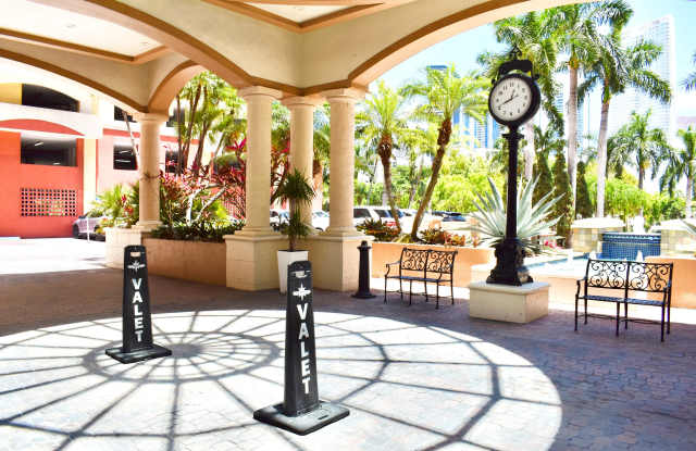 Intracoastal Yacht Club Gallery 4