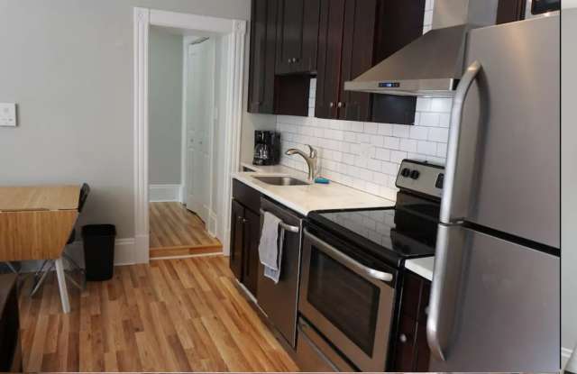1300 N Calvert st - GR - 1st floor carriage house Gallery 3