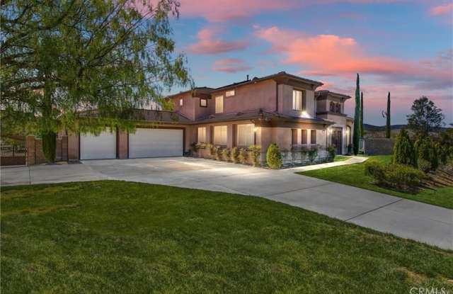 2136 Horse Trail Drive - 2136 Horse Trail Drive, Redlands, CA 92373