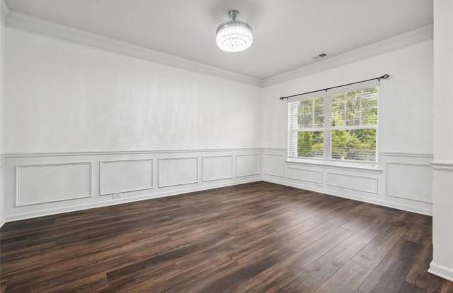 1222 HARPER Court Gallery 4