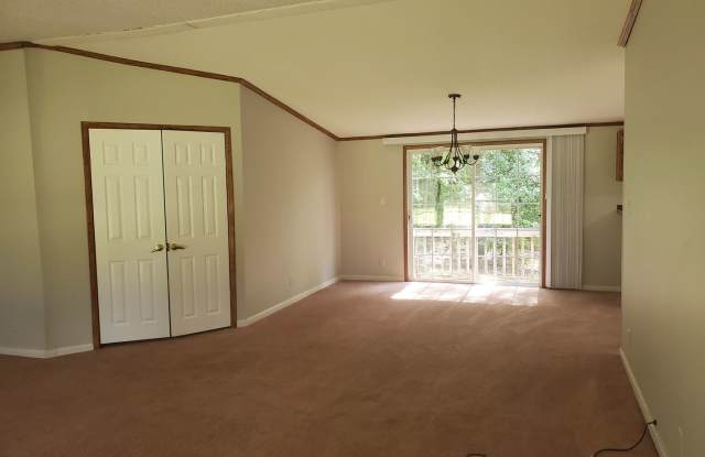 New Listing!!! Gallery 3