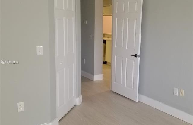 3019 Alcazar Pl Gallery 4