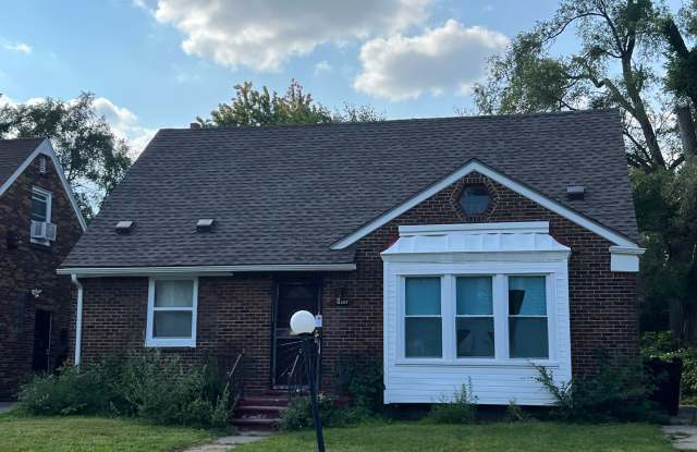 Beautiful Brick Bungalow - section 8 and other HCV programs available photos photos